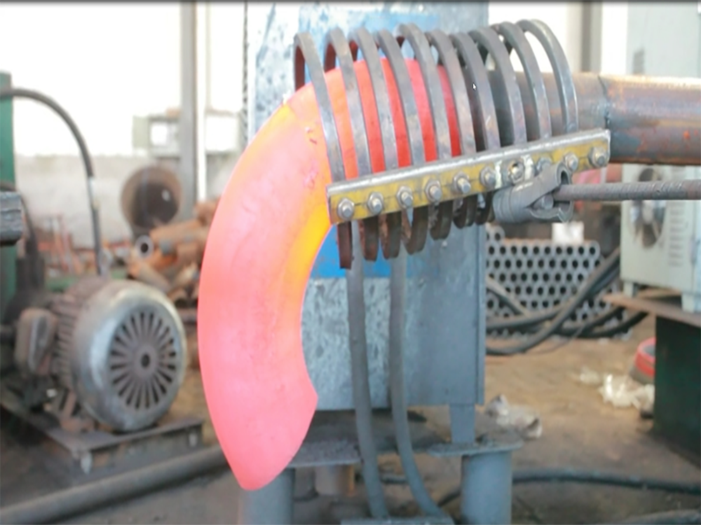 90度弯头加工实拍